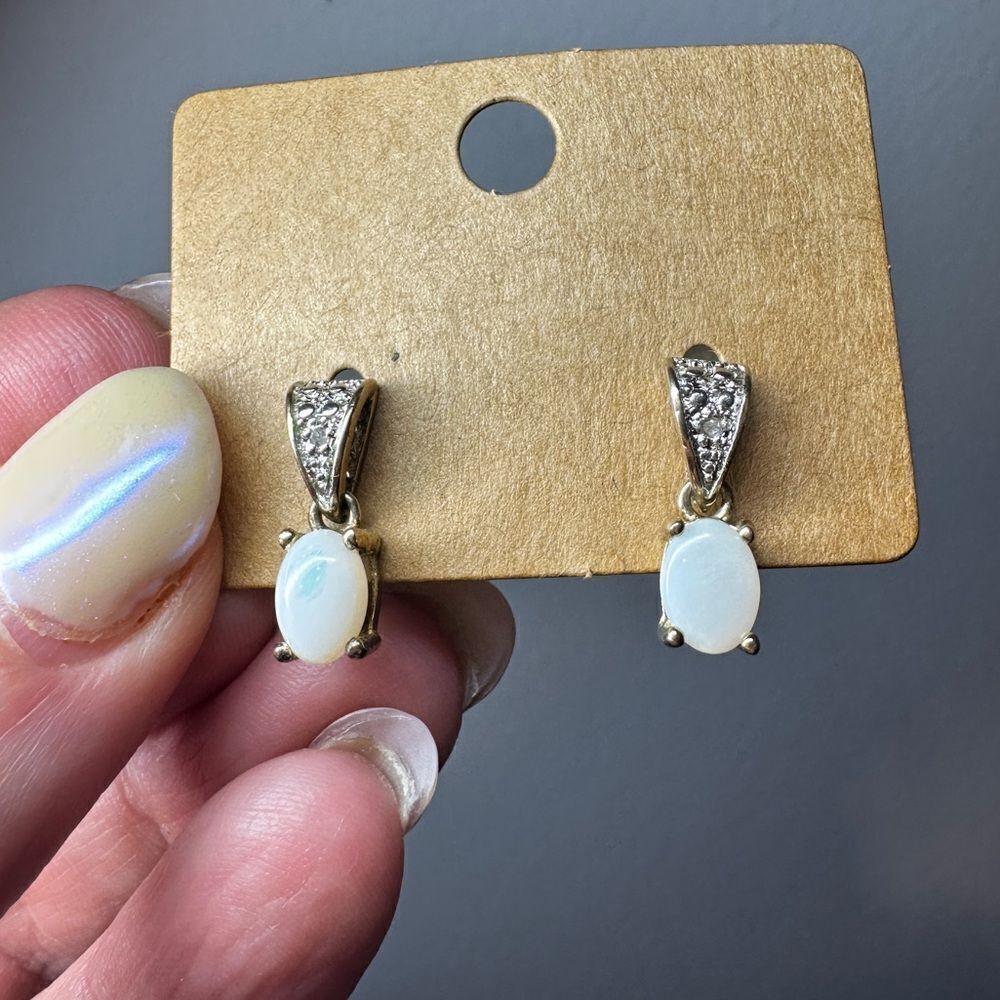 Vintage 5x7mm Opal Cabochon, goldā overā925 stud earrings! - Picture 7 of 11
